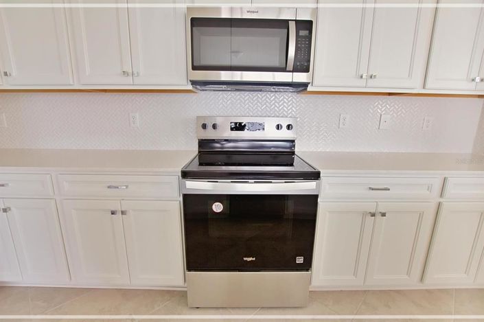 Image No.17-5 Bed Townhouse for sale