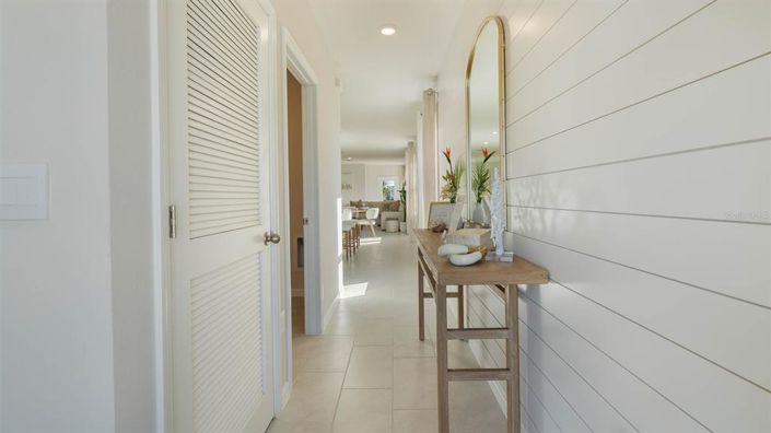 Image No.2-4 Bed Property for sale