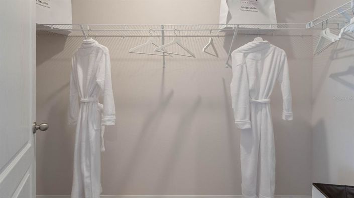 Image No.25-4 Bed Property for sale