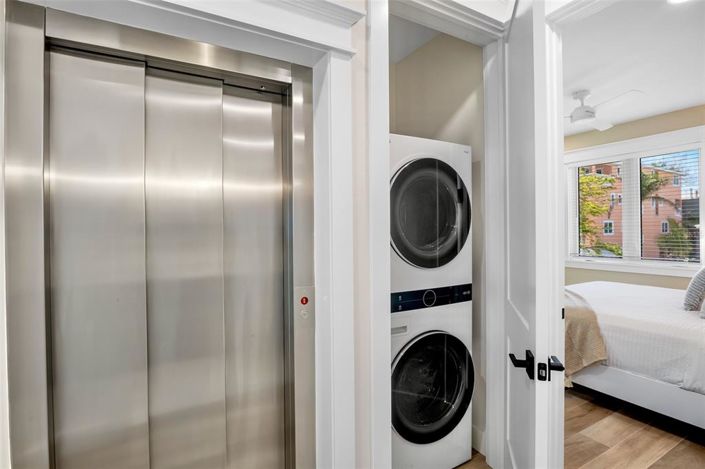 Image No.13-8 Bed Property for sale