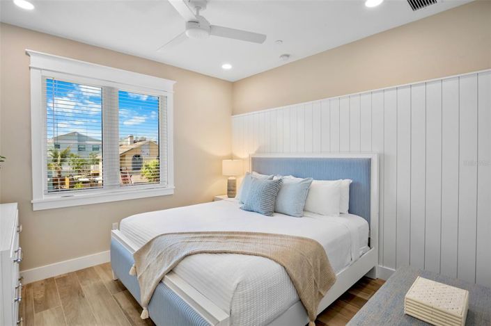 Image No.14-8 Bed Property for sale