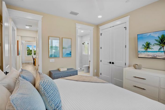 Image No.15-8 Bed Property for sale