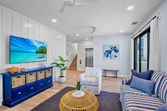 Image No.27-8 Bed Property for sale