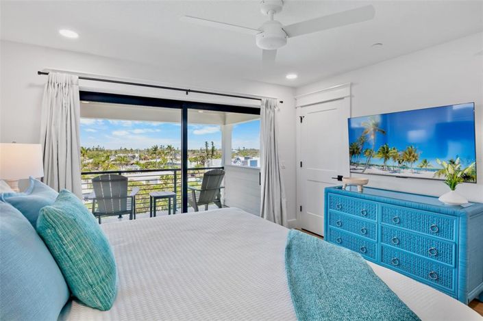 Image No.50-8 Bed Property for sale