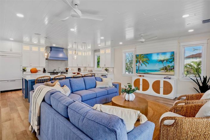 Image No.6-8 Bed Property for sale