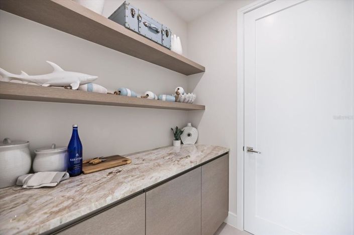 Image No.20-4 Bed Property for sale