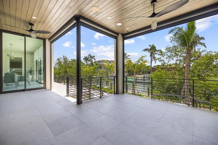 Image No.48-4 Bed Property for sale