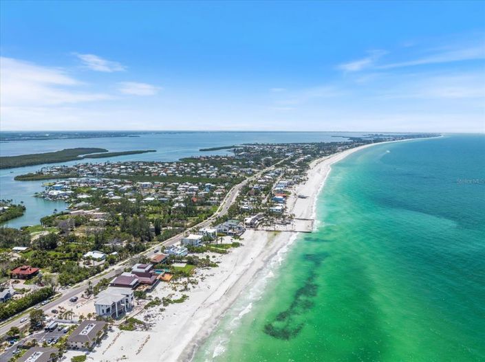 Image No.64-4 Bed Property for sale