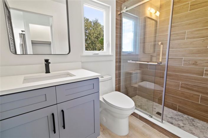 Image No.41-6 Bed Property for sale