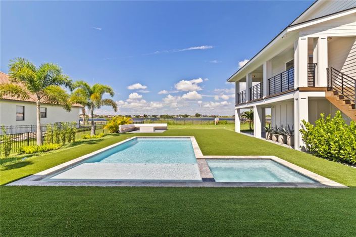 Image No.49-6 Bed Property for sale