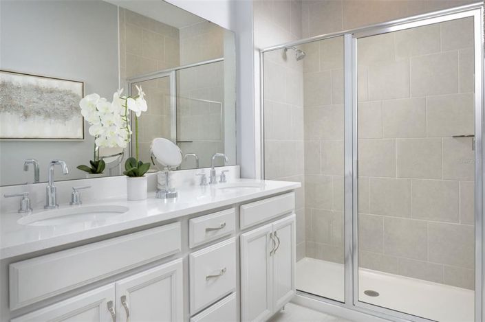 Image No.8-3 Bed Townhouse for sale