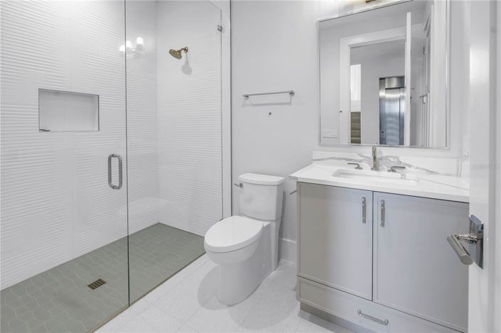 Image No.23-8 Bed Property for sale