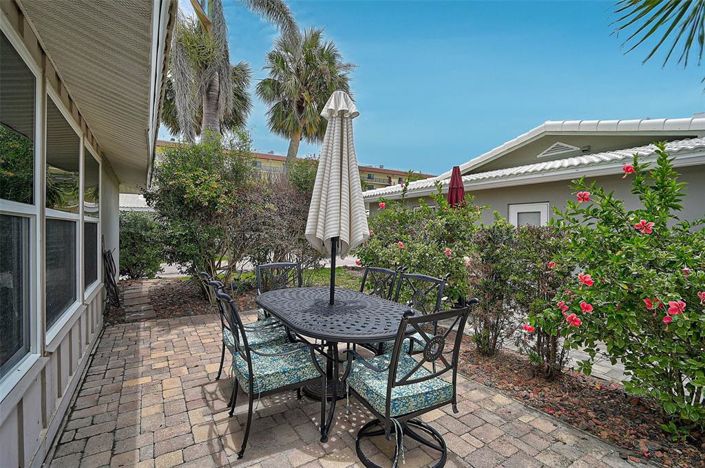 Image No.26-2 Bed Property for sale