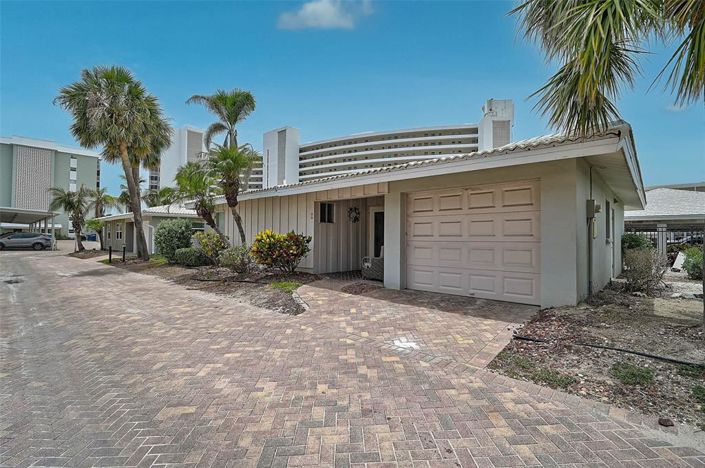 Image No.3-2 Bed Property for sale