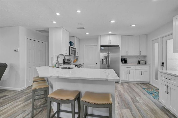 Image No.5-2 Bed Property for sale