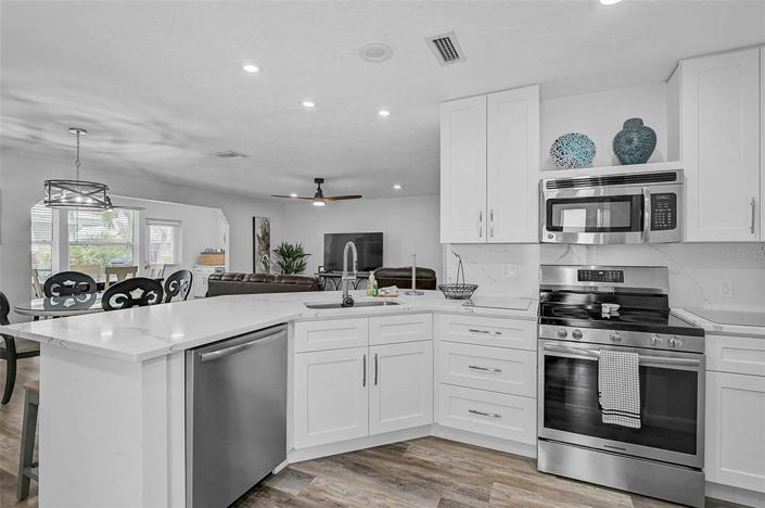 Image No.8-2 Bed Property for sale