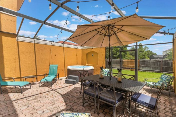 Image No.25-3 Bed Townhouse for sale