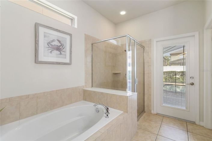 Image No.13-6 Bed Property for sale