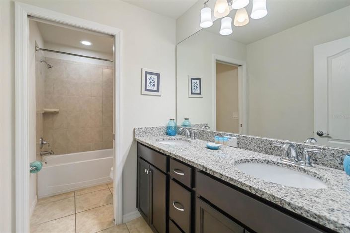 Image No.20-6 Bed Property for sale