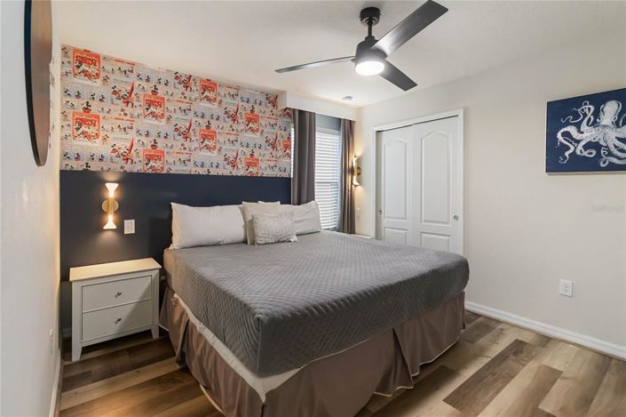 Image No.22-6 Bed Property for sale