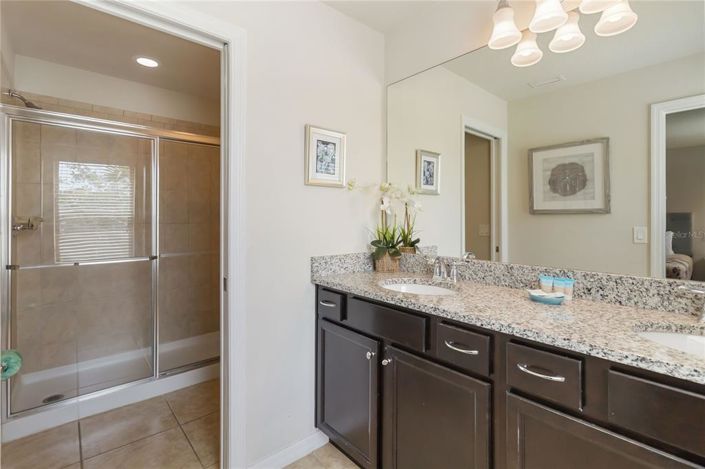 Image No.29-6 Bed Property for sale