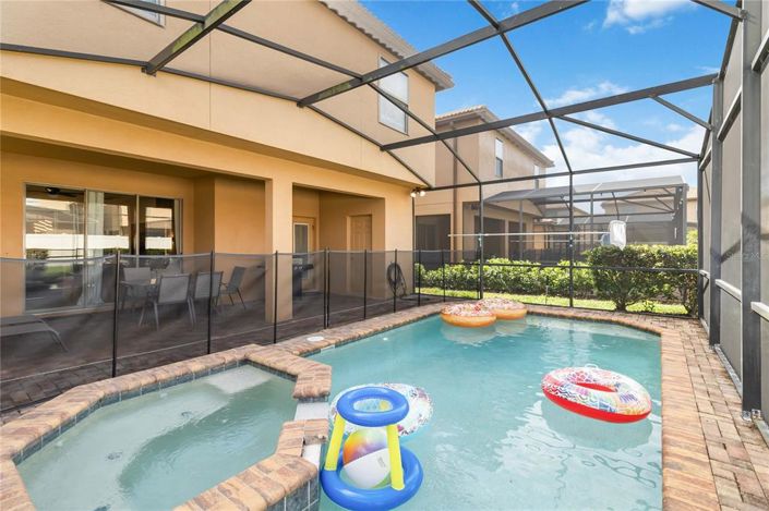 Image No.33-6 Bed Property for sale