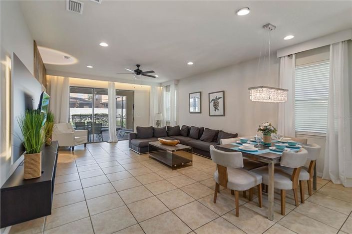 Image No.4-6 Bed Property for sale