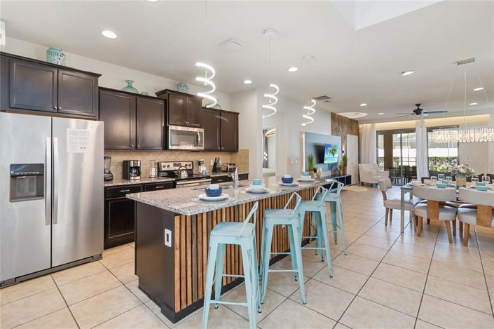 Image No.7-6 Bed Property for sale