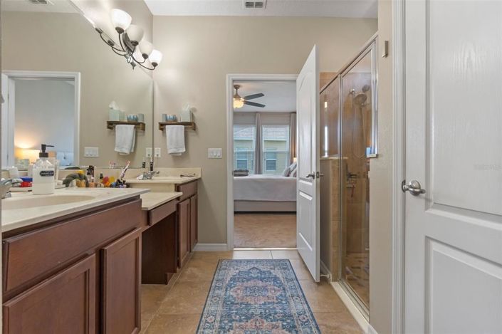 Image No.13-3 Bed Property for sale