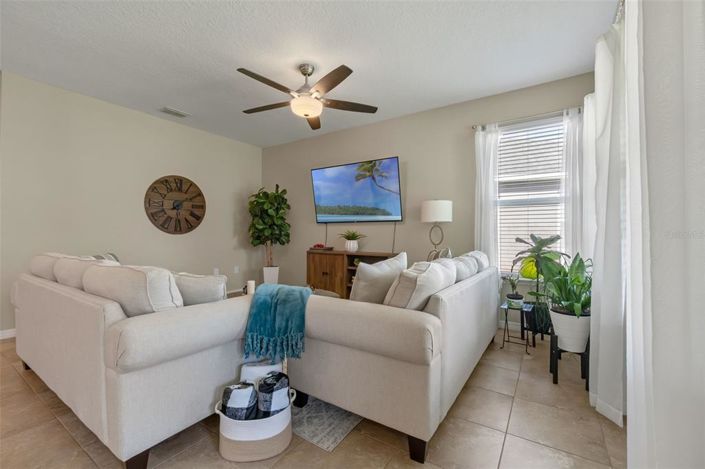 Image No.4-3 Bed Property for sale