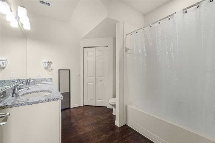 Image No.14-3 Bed Townhouse for sale