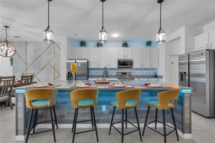 Image No.12-15 Bed Property for sale