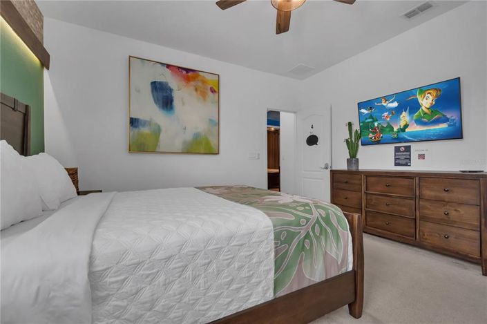 Image No.30-15 Bed Property for sale