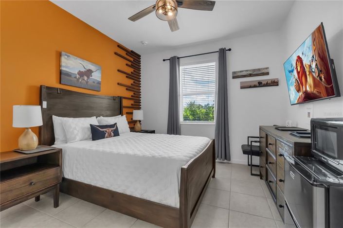 Image No.56-15 Bed Property for sale