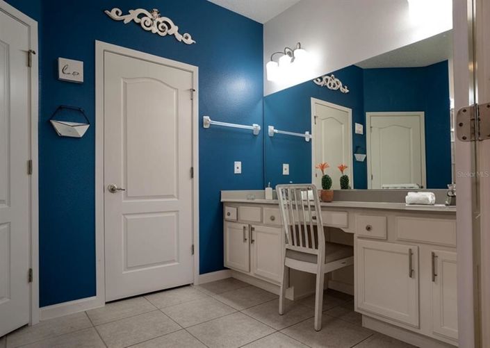 Image No.61-15 Bed Property for sale