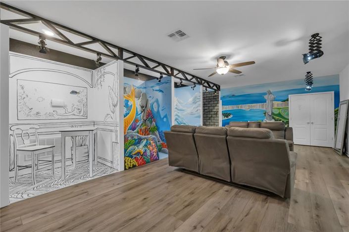 Image No.63-15 Bed Property for sale