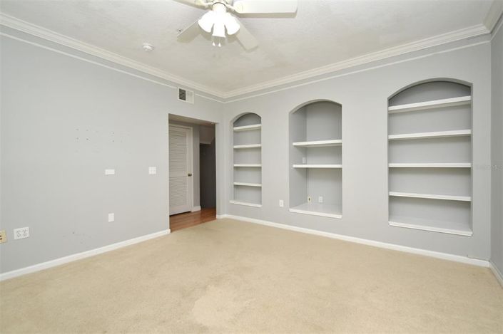 Image No.10-4 Bed Property for sale