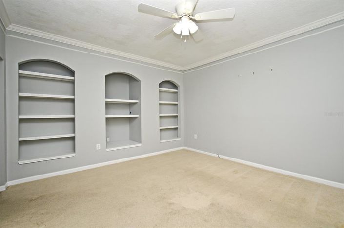 Image No.11-4 Bed Property for sale