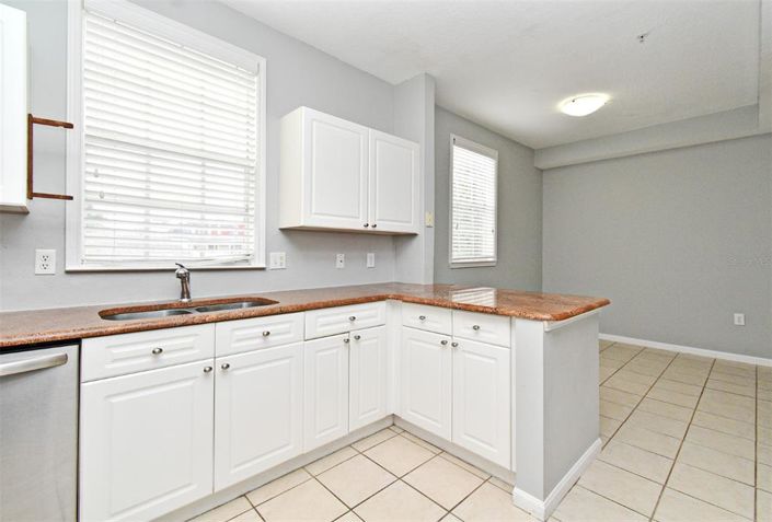 Image No.18-4 Bed Property for sale