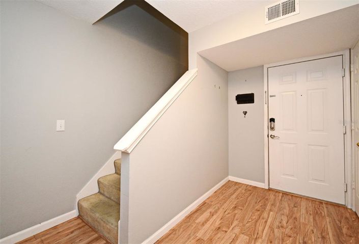 Image No.4-4 Bed Property for sale