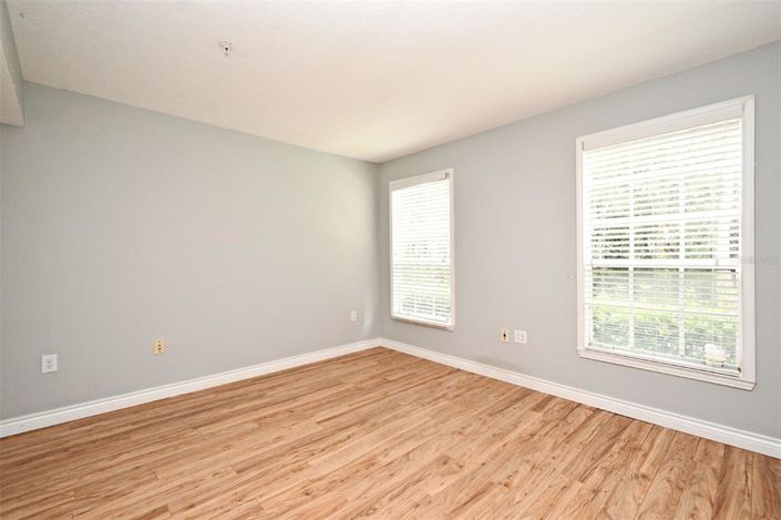 Image No.7-4 Bed Property for sale