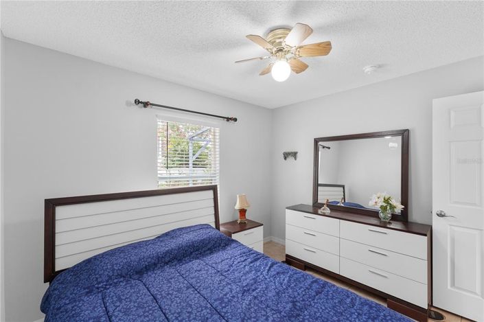 Image No.15-3 Bed Property for sale