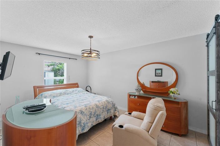 Image No.17-3 Bed Property for sale