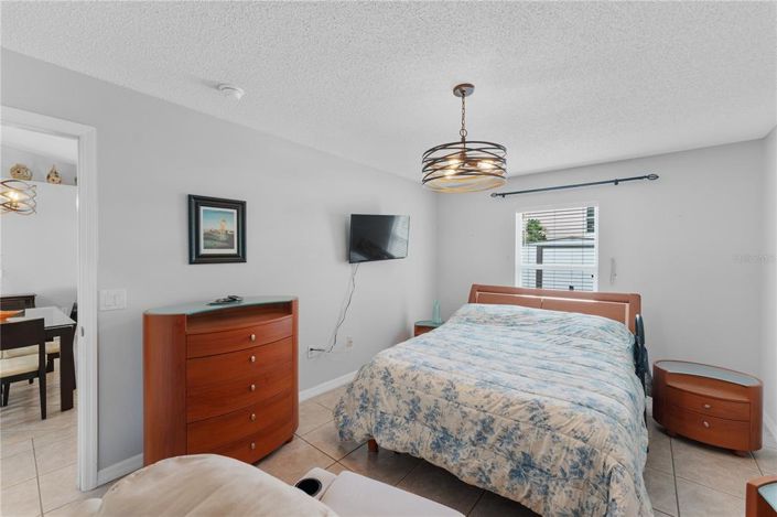 Image No.18-3 Bed Property for sale