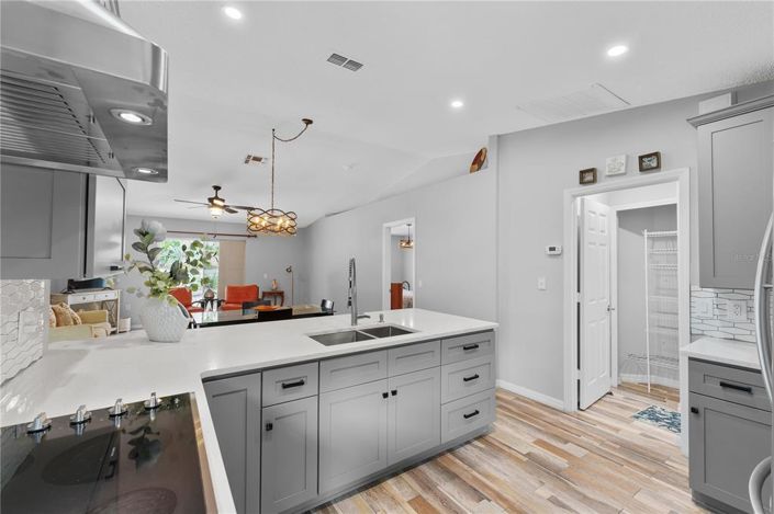 Image No.8-3 Bed Property for sale