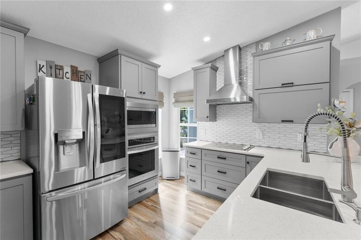 Image No.9-3 Bed Property for sale