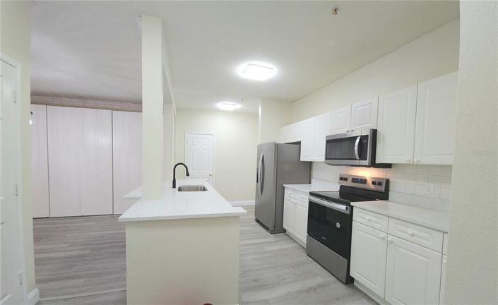 Image No.17-3 Bed Property for sale