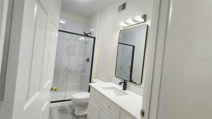 Image No.50-3 Bed Property for sale