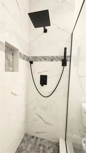 Image No.76-3 Bed Property for sale