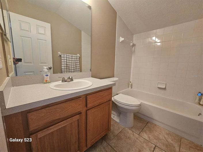 Image No.44-3 Bed Property for sale